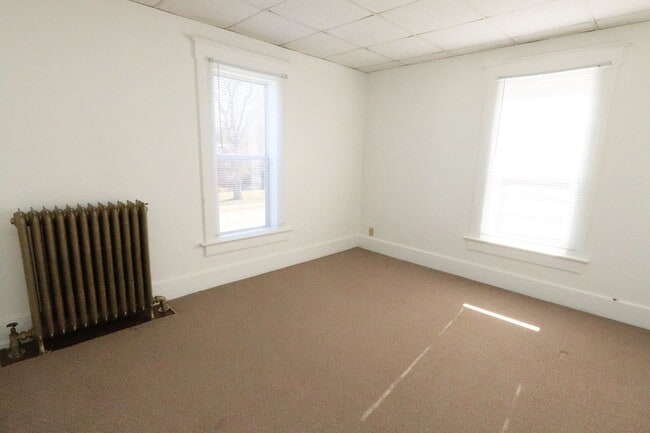 Building Photo - 1323 S 8th St