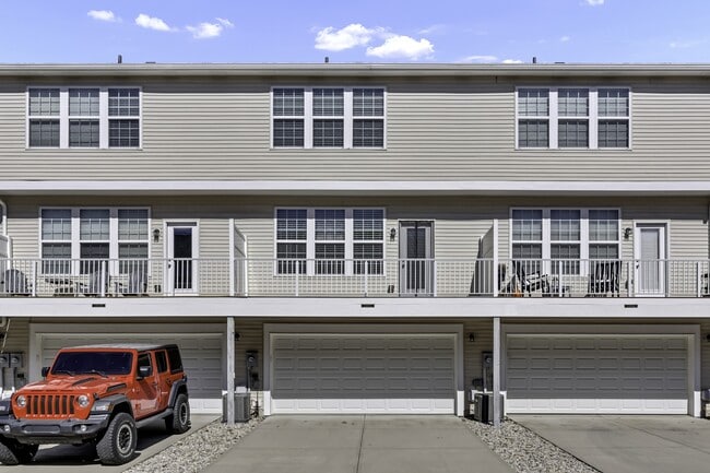 Building Photo - 14054 Wimbleton Wy