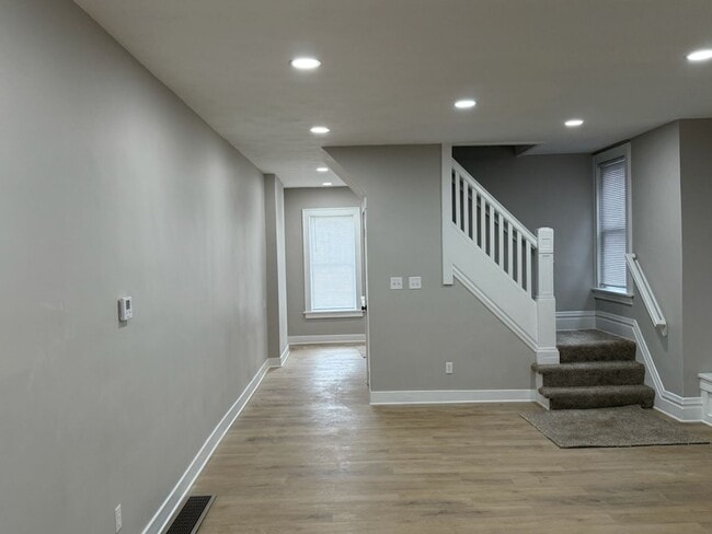 Building Photo - 1378-1380 Hamlet (Park)