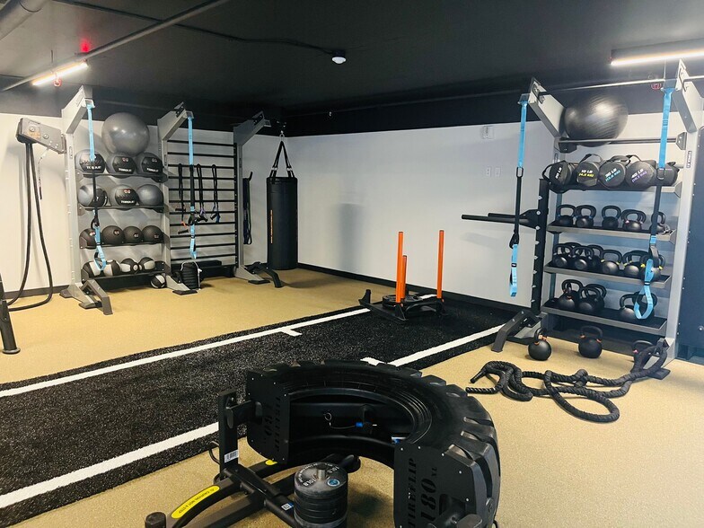 Building Photo - 112 NW 31st St