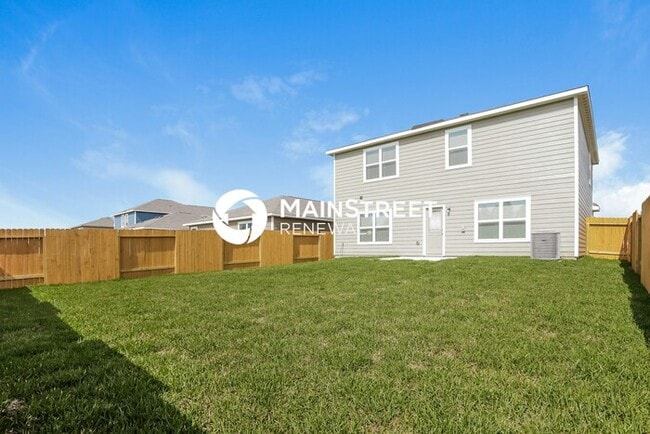 Building Photo - 5 Bedroom Pet-Friendly Home in Magnolia, TX with Main Street Renewal
