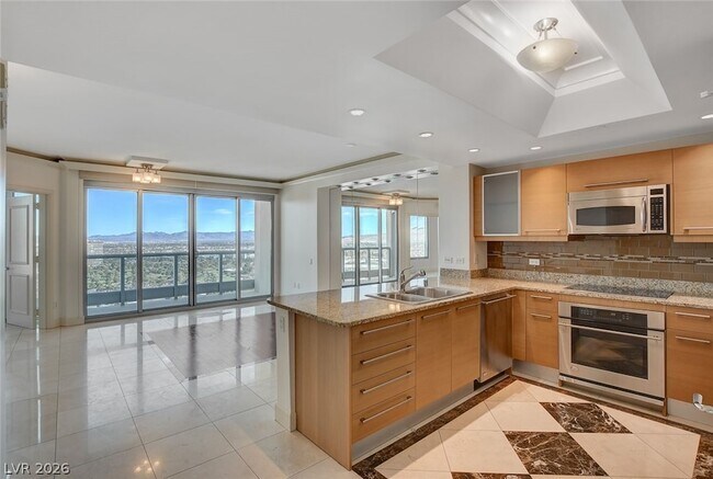 Building Photo - 322 E Karen Ave