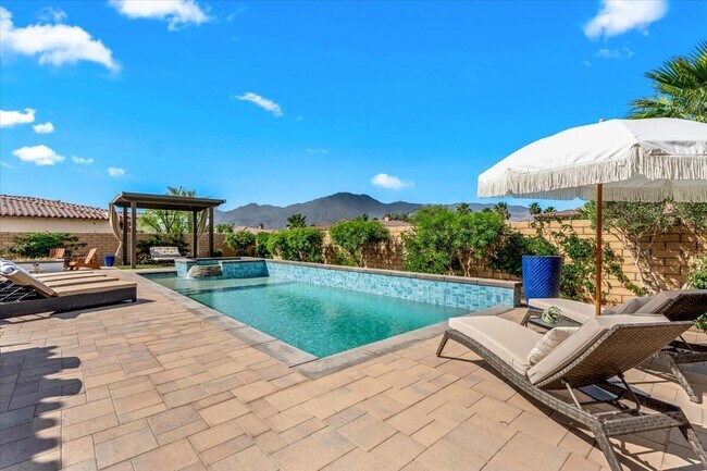 Building Photo - 54770 Cavalcade Ct