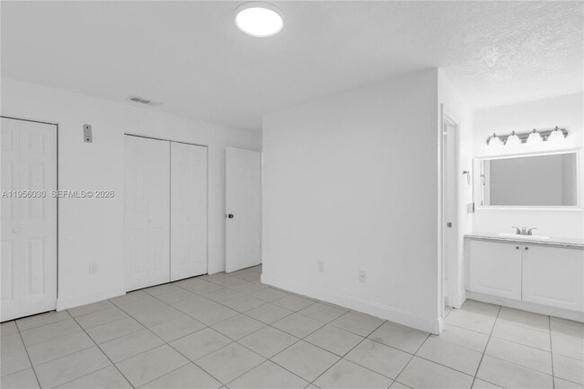 Building Photo - 7197 SW 152nd Pl