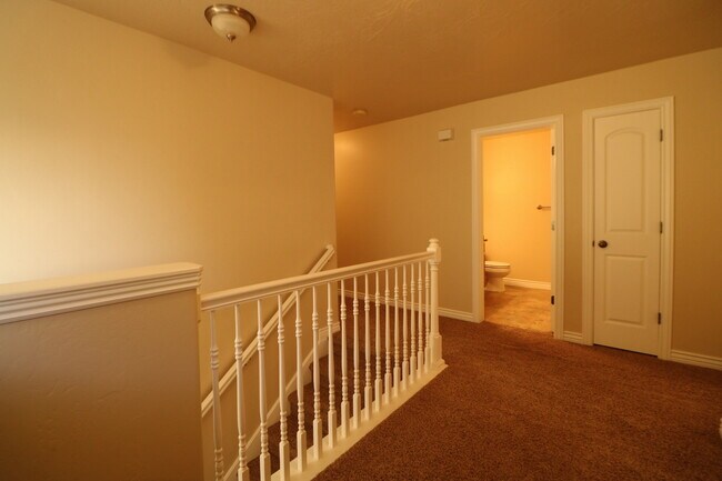 Building Photo - Traverse Mountain Home