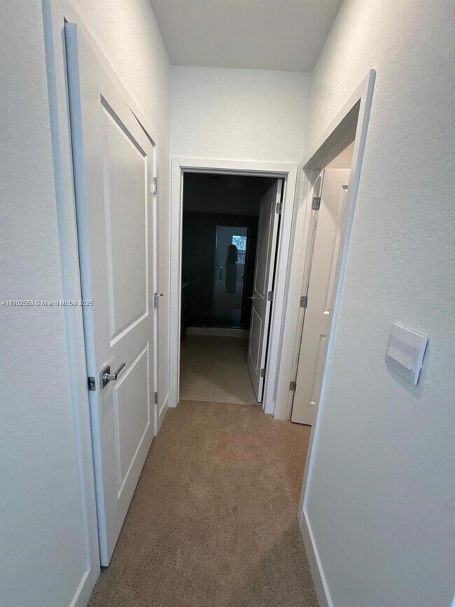 Building Photo - 17108 SW 2nd Cir