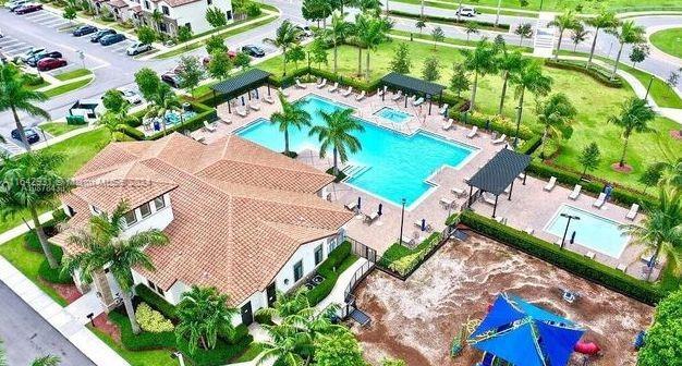 Building Photo - 25371 SW 115 Ct