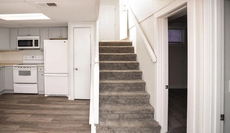 Building Photo - 505 3rd Ave NE