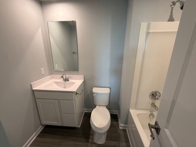 Building Photo - Like-New 4BR Home in Christiana | Open Floor Plan + Large Backyard!
