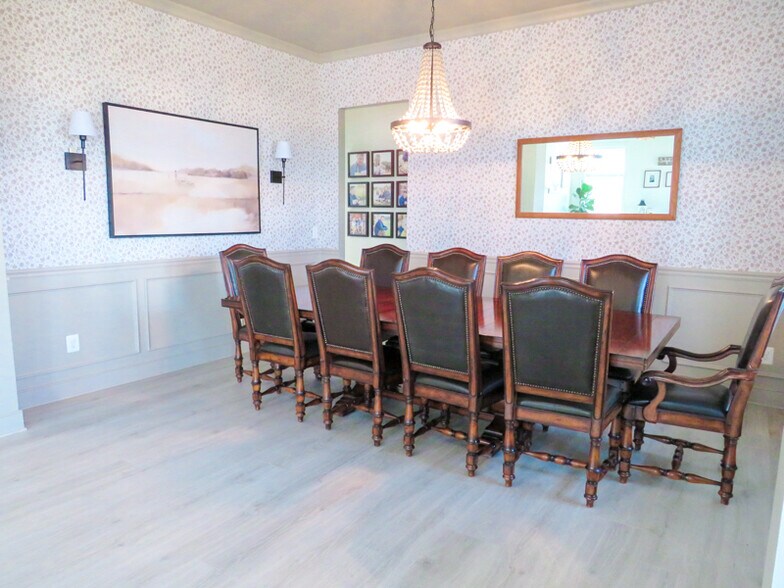 Building Photo - 24353 White Elm Pl