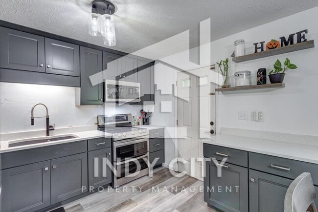 Building Photo - 4144 Balboa Dr