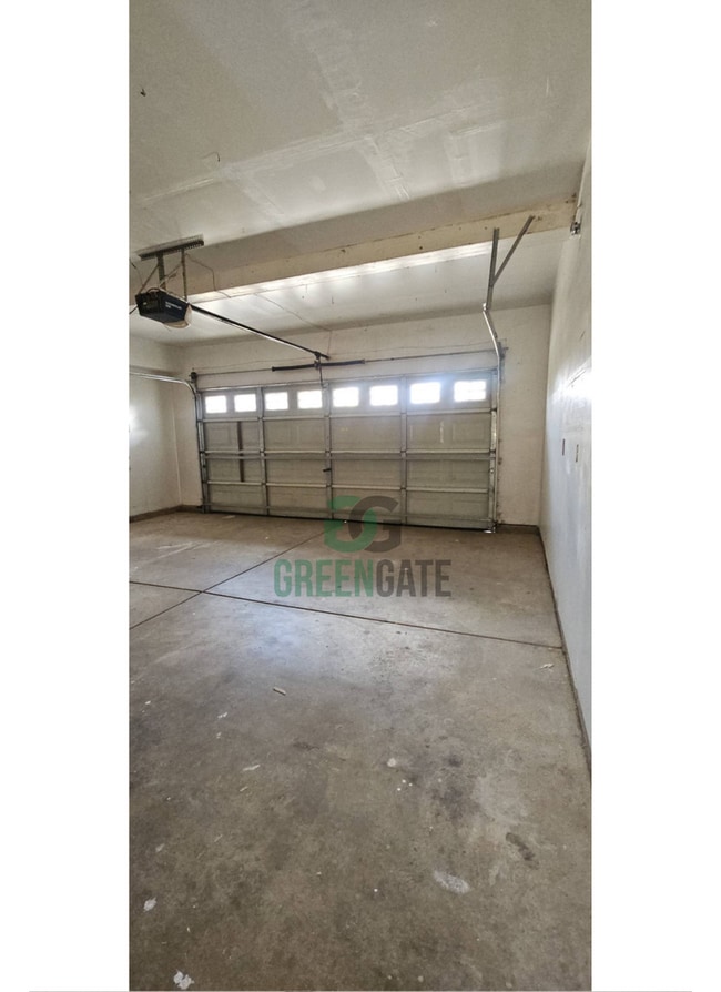 Building Photo - Spacious 4 Bedroom in Manteca!!! Ready