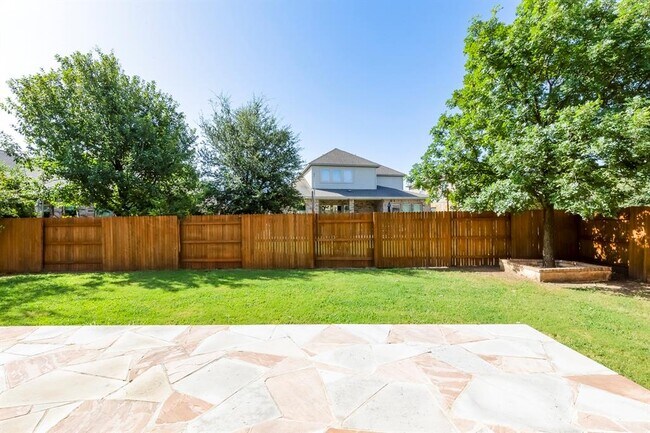 Building Photo - 16009 Jeffs Ln