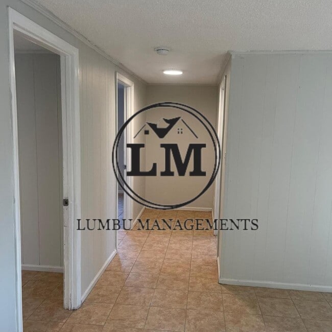 Building Photo - 2649 William Allen Rd