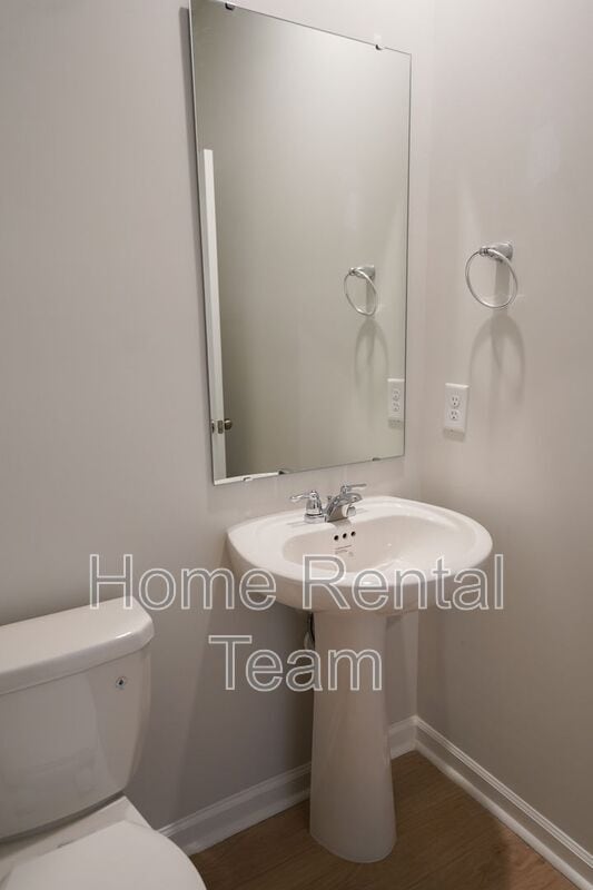 Building Photo - 111 Saltgrass Ln