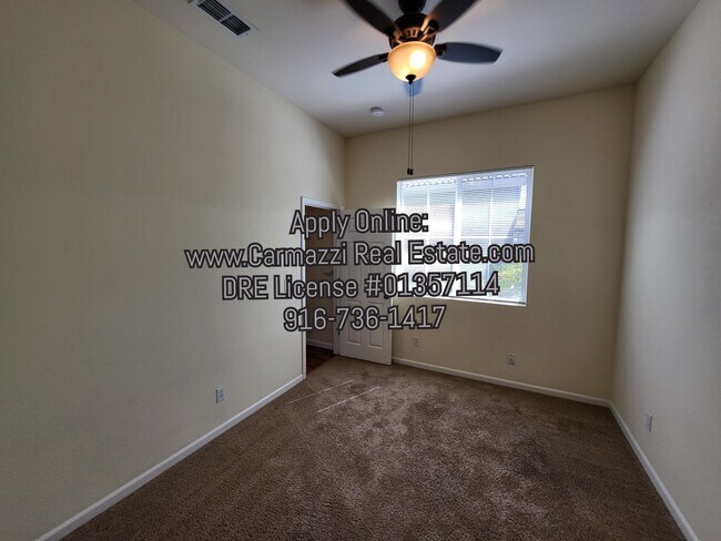 Building Photo - 1201 Souza Way