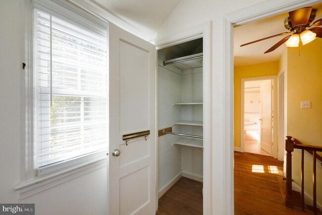 Building Photo - 5408 20th Ave