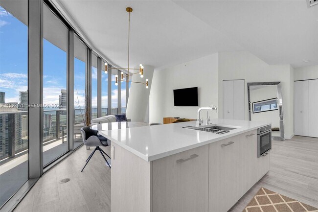 Building Photo - 55 SW 9th St