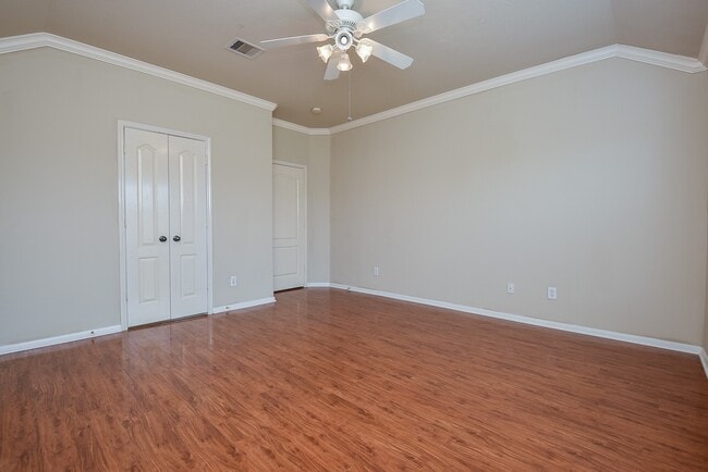 Building Photo - 3217 Mossy Bend Ln