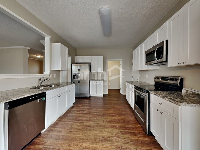 Building Photo - 1 Planters Grove Dr