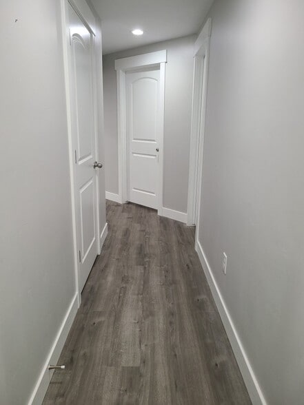 Building Photo - 6511 Indigo Dr
