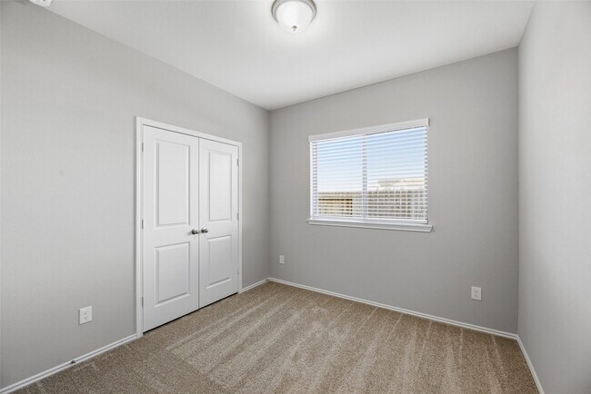 Building Photo - 218 Twilight Mdw Wy