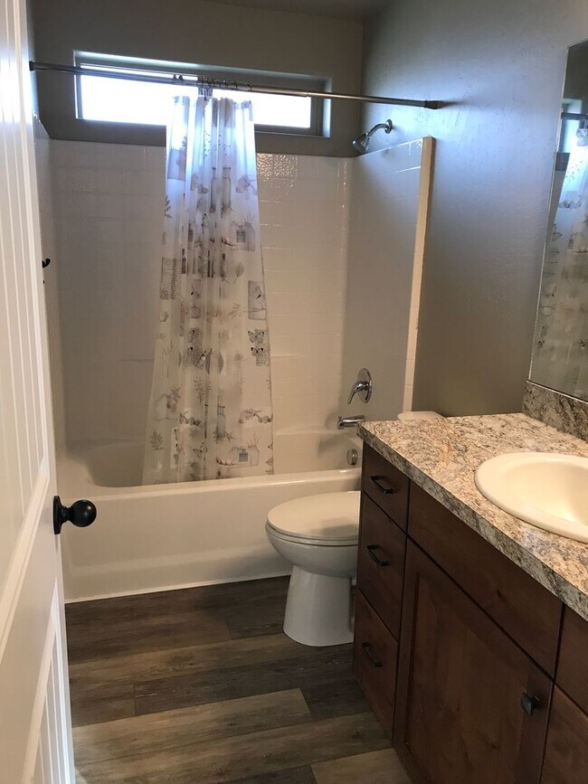 Building Photo - 160 Boulder Dr