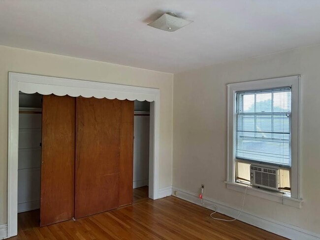 Building Photo - 46 Ferris Pl