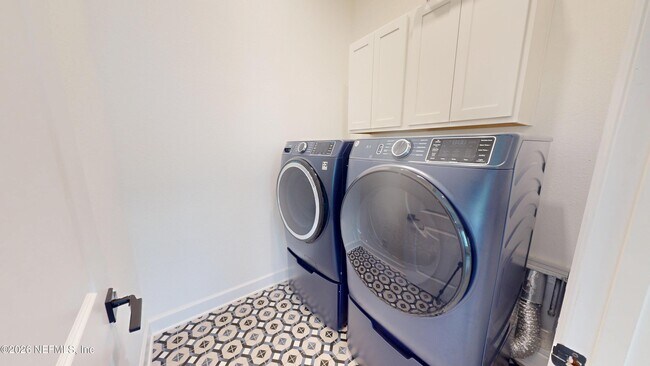 Building Photo - 119 Martha Ct.