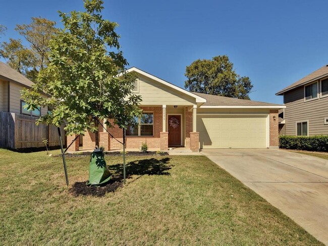 Primary Photo - 1096 Twin Estates Dr