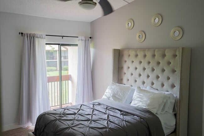 Master Bedroom - 2281 SW 15th St