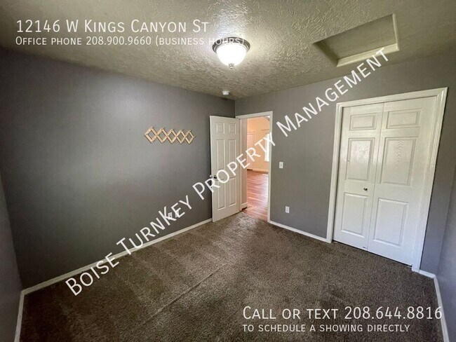 Building Photo - 12146 W Kings Canyon St
