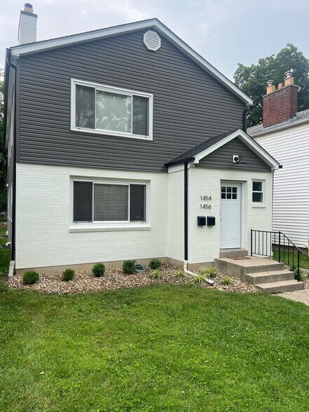 Building Photo - 1454 Ashland Ave