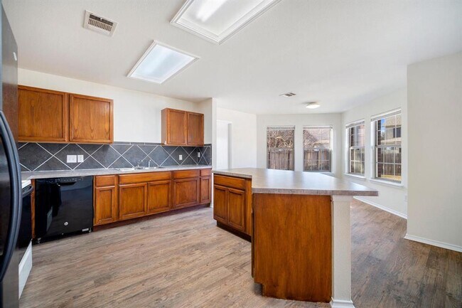 Building Photo - 11112 Chatam Berry Ln