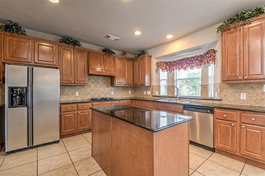 Building Photo - 9322 Steam Springs Dr