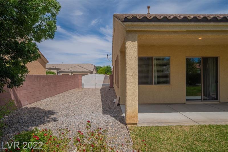 RV Parking - 4935 Moncada Way