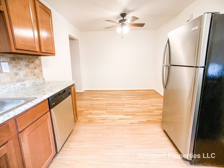 Kitchen #9 - 3154 Schubert Ave