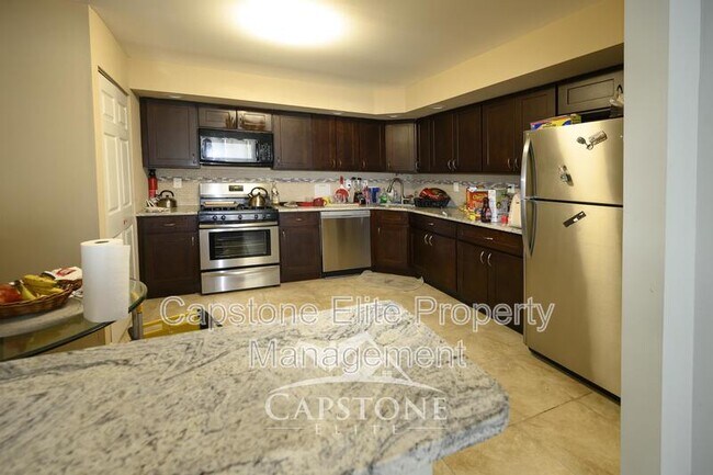 Building Photo - 216 Matthews Drive