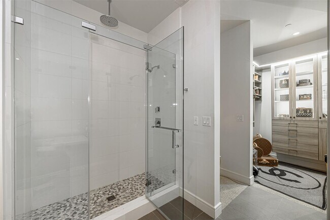 Building Photo - 4521 San Felipe St