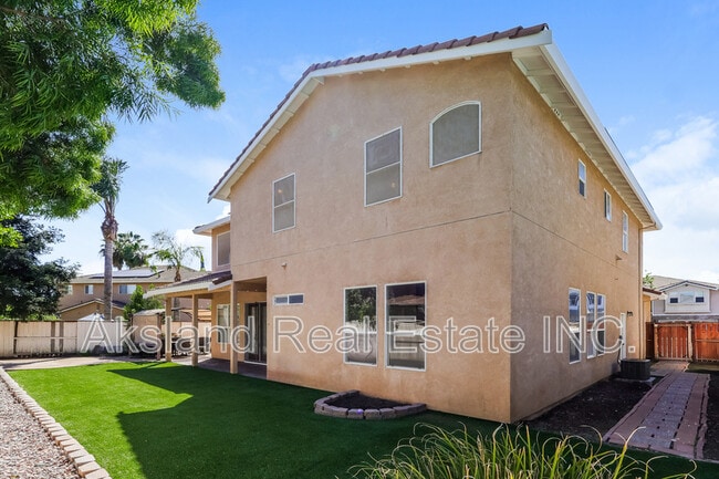 Building Photo - 624 Reed Ct