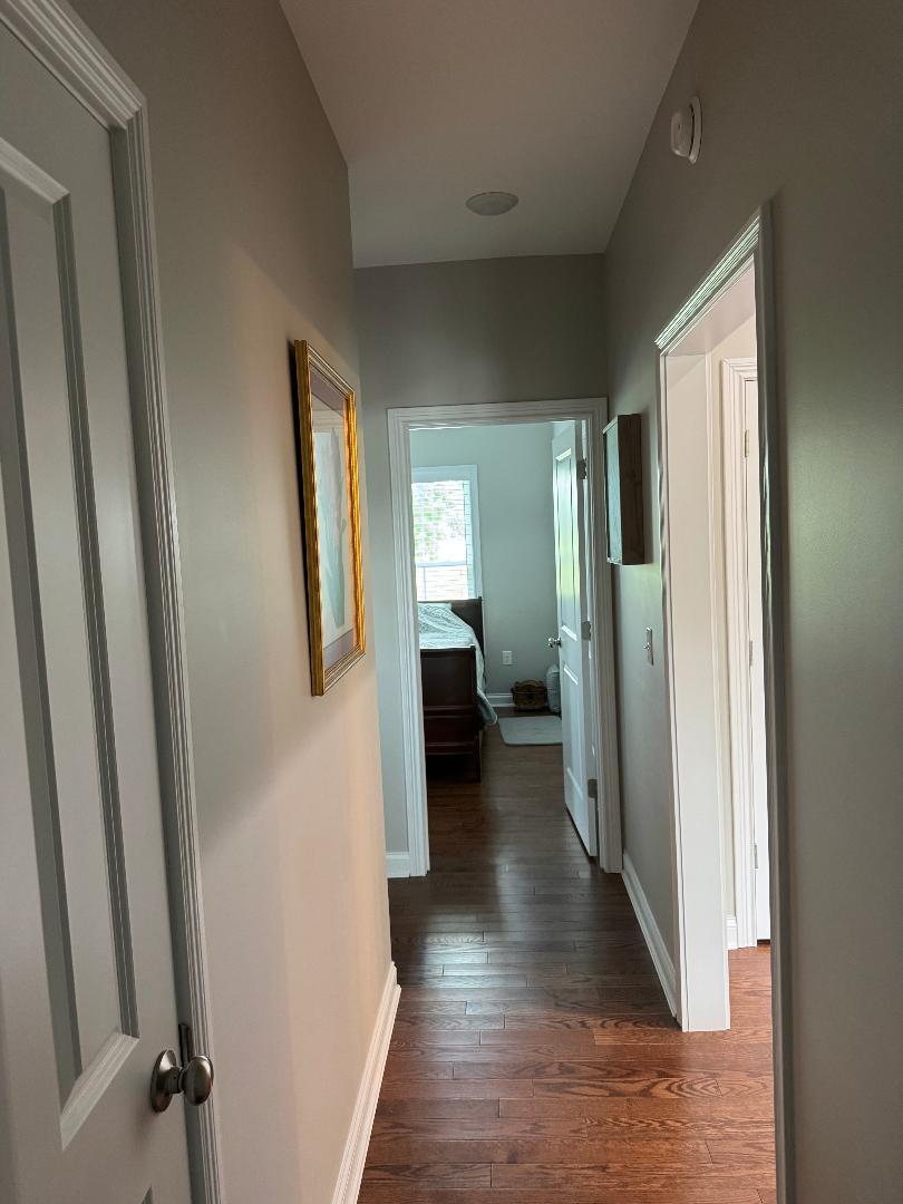 Hall Between 2 and 3 - 146 Sande Ridge Ln