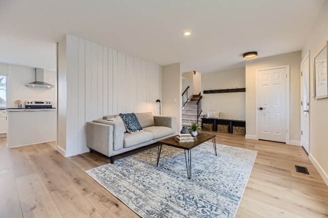 Building Photo - 11032 Brownstone Dr