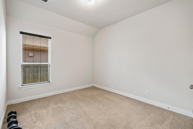 Building Photo - 2613 Sorano Cv