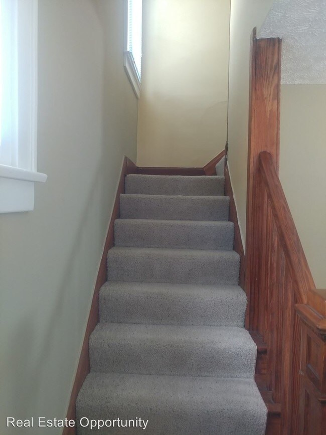Building Photo - 2 br, 1.5 bath House - 1858 Harrisburg Pike