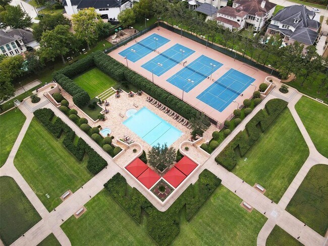 Building Photo - 5110 San Felipe St