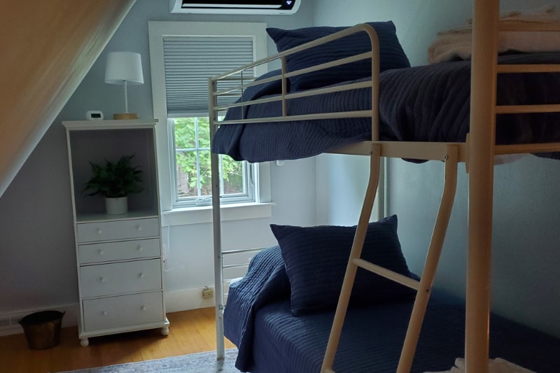 Building Photo - 2 Knight Ln