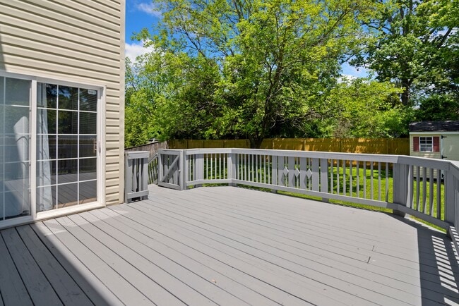 Building Photo - 9120 Banleigh Ln