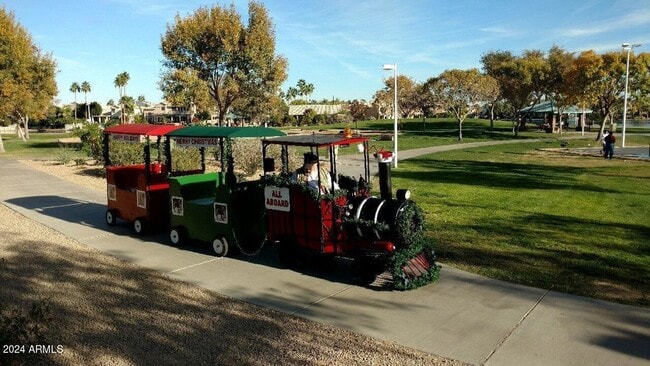 Building Photo - 514 S Marina Dr