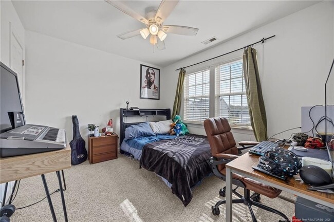 Building Photo - 3825 Barnsdale Dr