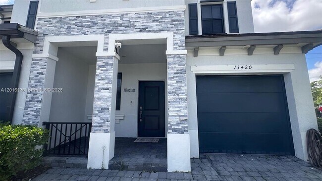 Building Photo - 13420 SW 287th Ter